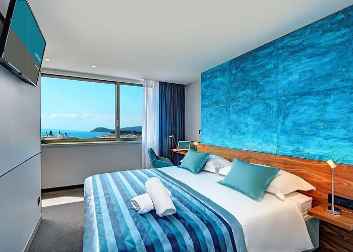Horizon Luxury & Design בית הארחה 4*