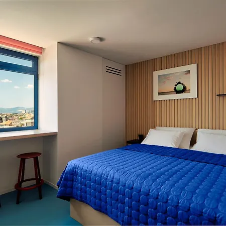 Horizon Luxury & Design ゲストハウス 4*