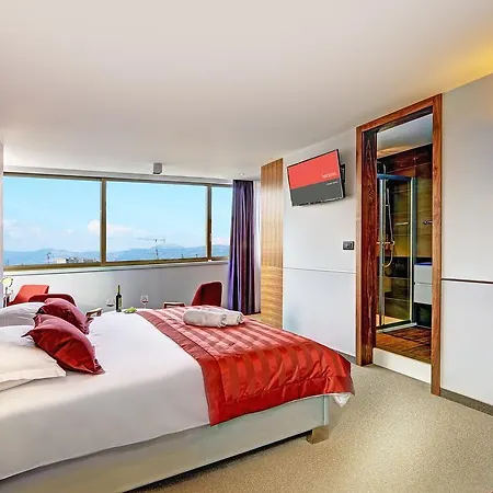 Horizon Luxury & Design 4*