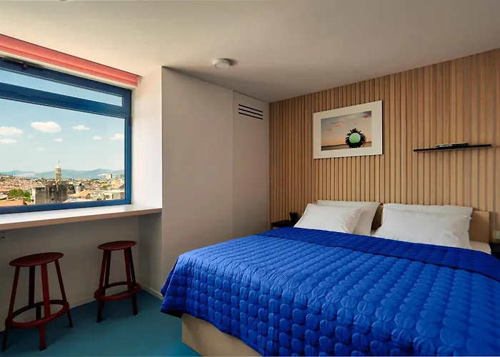 Horizon Luxury & Design Πανσιόν 4*