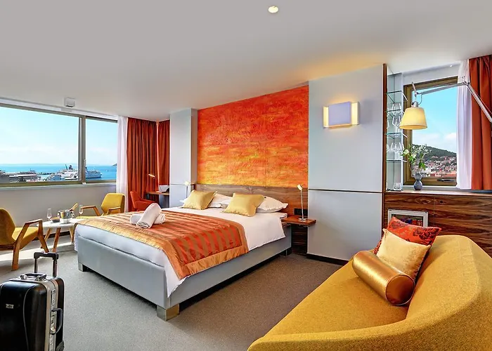 Horizon Luxury & Design Πανσιόν 4*