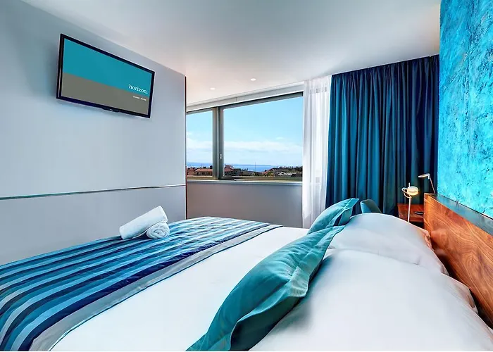 Πανσιόν Horizon Luxury & Design 4*